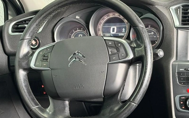 imagem-https://www.socarrao.com.br/sc-vehicle-images-prod/4461629/1793141659985-8611984_17_B_ba293668b7.jpeg