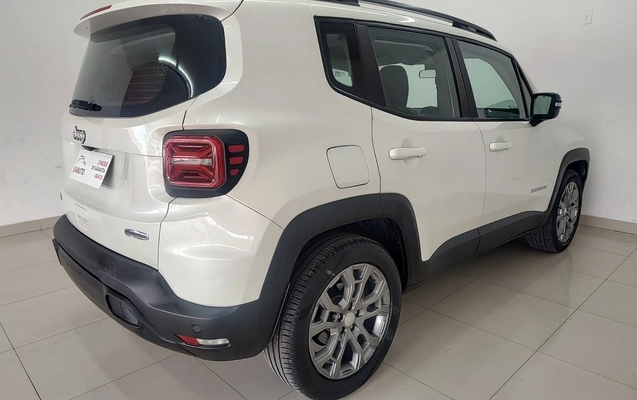 imagem-https://www.socarrao.com.br/sc-vehicle-images-prod/4461647/1793130479547-1c98710b326f4e47b8d0f4e4c9196436_1793130428043.jpg