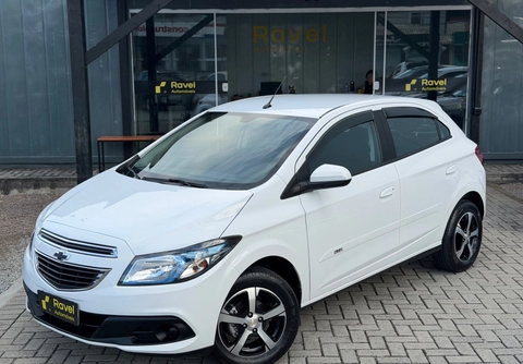 Chevrolet Onix 2015 Branco — foto 1 de 3