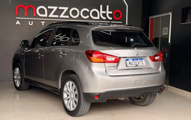 imagem-https://www.socarrao.com.br/sc-vehicle-images-prod/4461715/1793131003507-003_3cff0e84642b9eef3e531aa13de4d12f.jpg