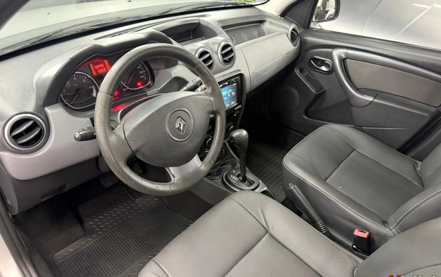 imagem-https://www.socarrao.com.br/sc-vehicle-images-prod/4461851/1793131996768-003_7da1ad6fa98b46834976b2b3373a29ed.jpg