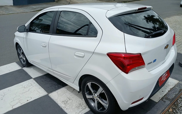 imagem-https://www.socarrao.com.br/sc-vehicle-images-prod/4461974/1793132772225-003_e1715587ec64d9348a4d4be8041ccc61.jpg