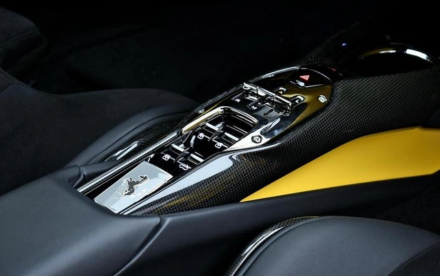 imagem-https://www.socarrao.com.br/sc-vehicle-images-prod/4462032/1793194129640-8599581_7_B_b8ccd70290.jpg