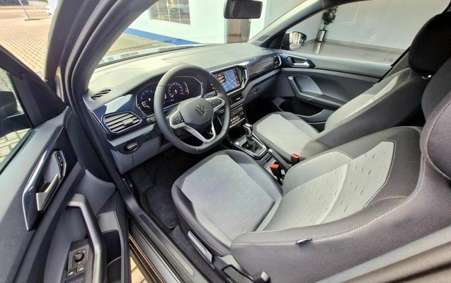 imagem-https://www.socarrao.com.br/sc-vehicle-images-prod/4462080/1793133591273-8612274_13_B_dae519694e.jpeg