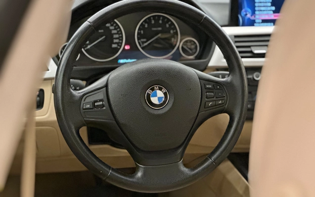 imagem-https://www.socarrao.com.br/sc-vehicle-images-prod/4462256/1793134398966-69f45225-337b-4d8b-8058-5147338aa5d2.jpg