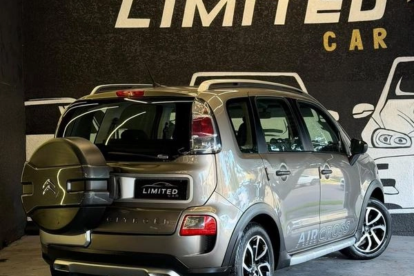 imagem-https://www.socarrao.com.br/sc-vehicle-images-prod/4462339/1793134925157-8609866_4_B_ee0c4f2abd.jpeg