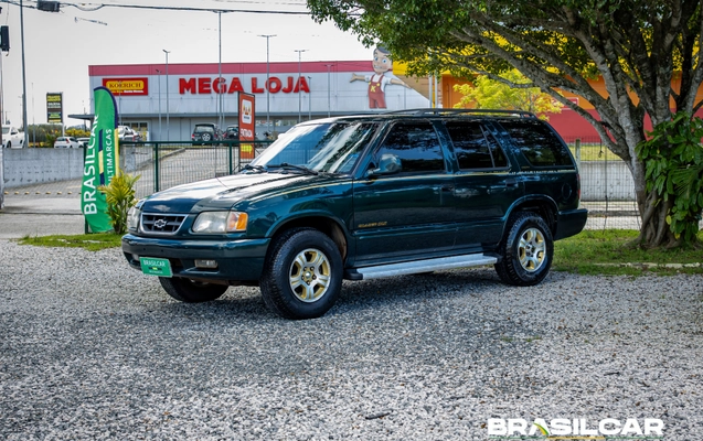imagem-https://www.socarrao.com.br/sc-vehicle-images-prod/4462340/1793134857654-003_669e49a4189421cb33c9ed45840e9edb.jpg