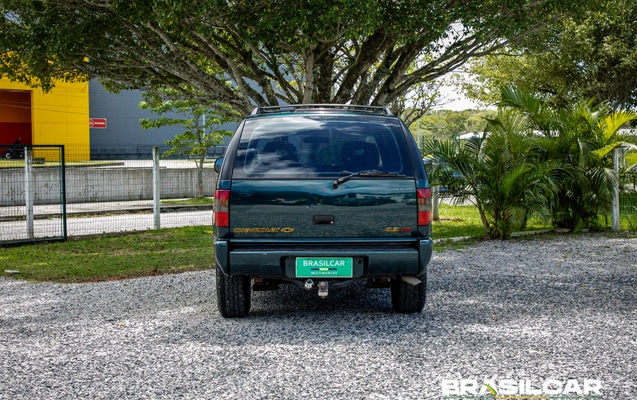 imagem-https://www.socarrao.com.br/sc-vehicle-images-prod/4462340/1793134857663-003_57d7cd186bdd055e269175a3dc69846e.jpg