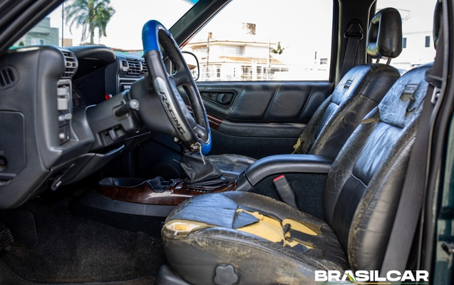 imagem-https://www.socarrao.com.br/sc-vehicle-images-prod/4462340/1793134857672-003_781b05b813a1c4caf50ab4ea438be1b3.jpg