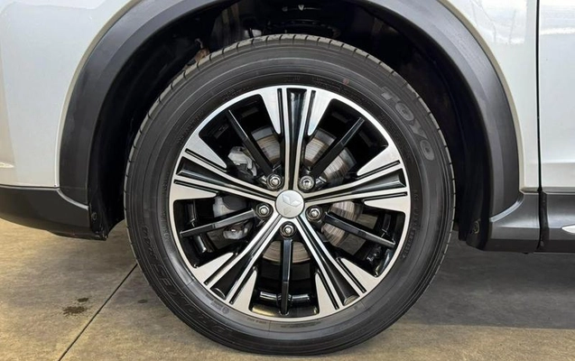 imagem-https://www.socarrao.com.br/sc-vehicle-images-prod/4462423/1793135143245-8536636_9_B_e2d74afabb.jpeg