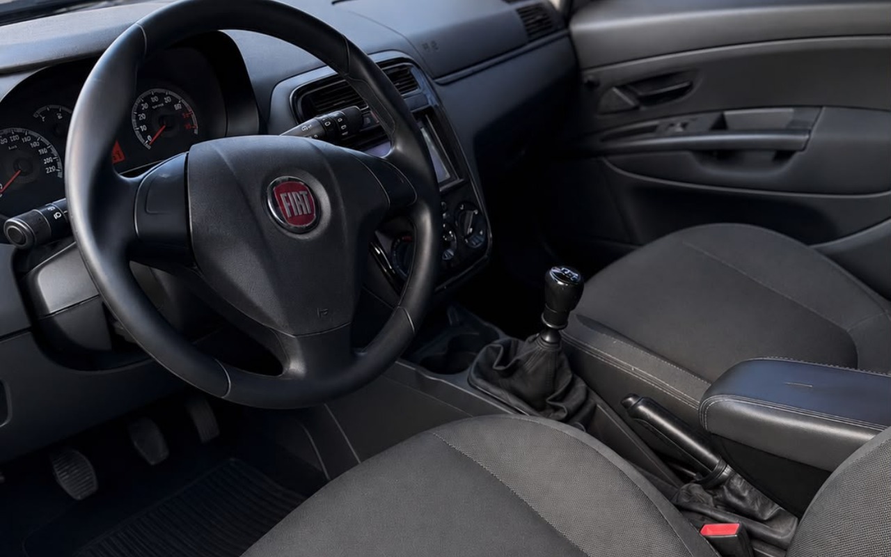 imagem-https://www.socarrao.com.br/sc-vehicle-images-prod/4462442/1793135270941-V2hhdHNBcHAgSW1hZ2UgMjAyNi0xMC0yNyBhdCAxOC4wMy4wNSAoMSkuanBlZw.jpeg
