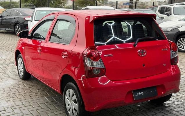 imagem-https://www.socarrao.com.br/sc-vehicle-images-prod/4462562/1793135516323-8303073_6_B_876419c29a.jpeg