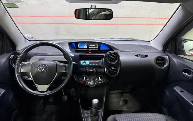 imagem-https://www.socarrao.com.br/sc-vehicle-images-prod/4462562/1793135516334-8303073_13_B_7c241c85c8.jpeg