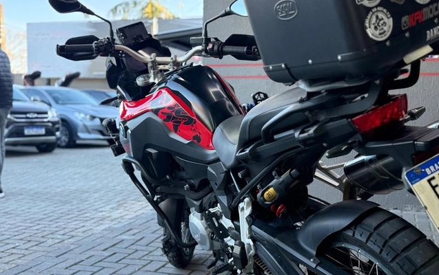 imagem-https://www.socarrao.com.br/sc-vehicle-images-prod/4462566/1793135532773-8258266_10_B_7a10e872e1.jpeg