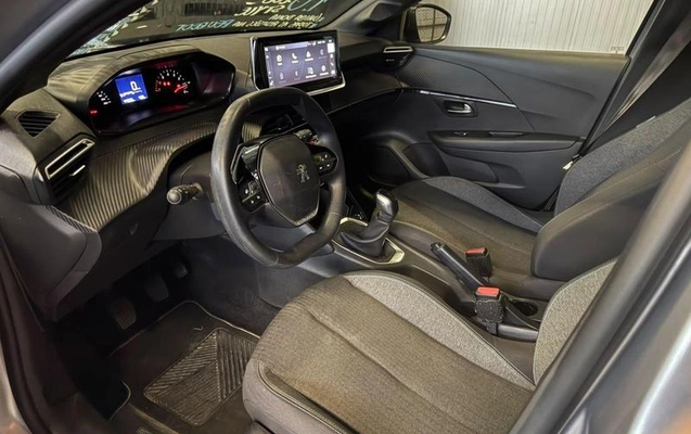 imagem-https://www.socarrao.com.br/sc-vehicle-images-prod/4462640/1793135644211-8546793_8_B_8a4cd42a8b.jpeg