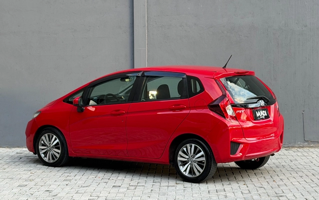 imagem-https://www.socarrao.com.br/sc-vehicle-images-prod/4462671/1793135723972-6aed96e1-709f-4e6d-8818-fc3b2f0867c4.jpg