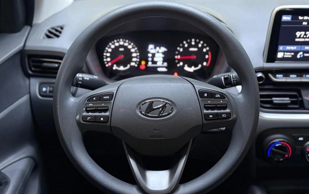 imagem-https://www.socarrao.com.br/sc-vehicle-images-prod/4462679/1793135771503-8589907_8_B_7e0657e58d.jpeg
