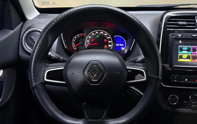 imagem-https://www.socarrao.com.br/sc-vehicle-images-prod/4462757/1793135882797-8377186_9_B_051a93cf7e.jpeg