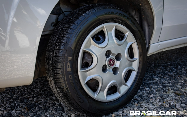 imagem-https://www.socarrao.com.br/sc-vehicle-images-prod/4462759/1793135840524-003_e9edd7009c7fb6a0b9a508dfa5ea0aed.jpg