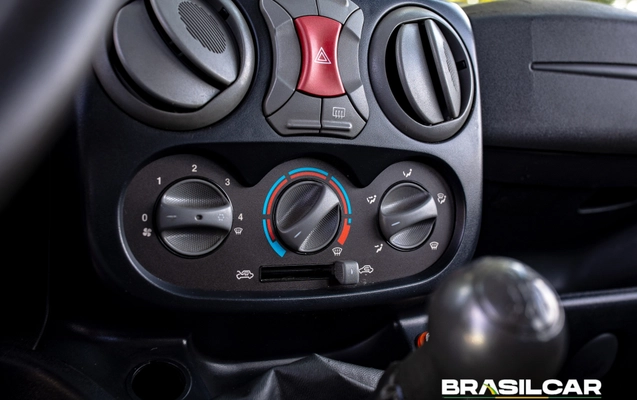 imagem-https://www.socarrao.com.br/sc-vehicle-images-prod/4462759/1793135840533-003_a79a30c83d2604c020d79ecbdb806b33.jpg