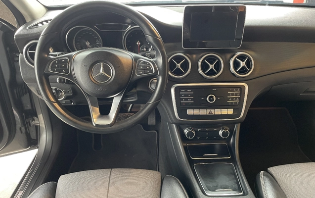 imagem-https://www.socarrao.com.br/sc-vehicle-images-prod/4462769/1793135850146-app-photos-q3vTgb85vflep9uwvM2XQvefjhy1ajES.jpg