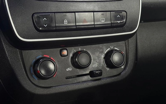 imagem-https://www.socarrao.com.br/sc-vehicle-images-prod/4462771/1793135859950-8491968_15_B_c756b8aed6.jpeg