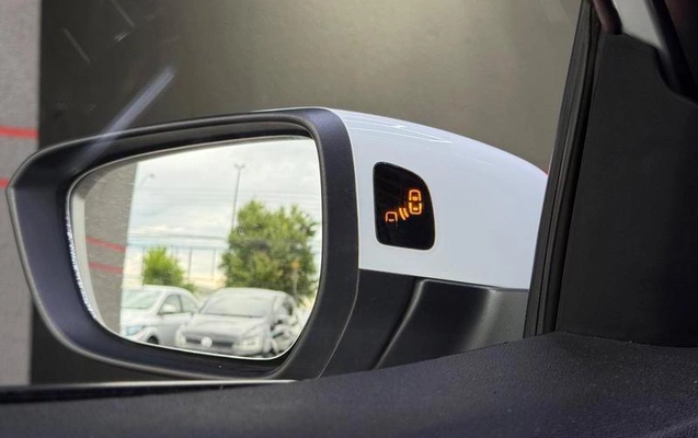 imagem-https://www.socarrao.com.br/sc-vehicle-images-prod/4462936/1793136616069-8600897_19_B_a5f0b957df.jpeg