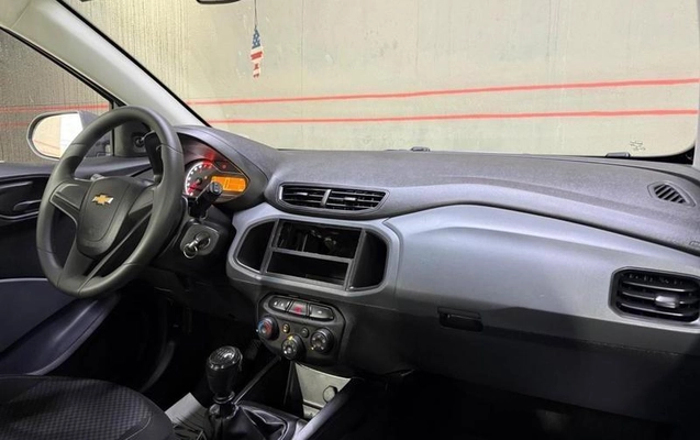 imagem-https://www.socarrao.com.br/sc-vehicle-images-prod/4462944/1793136636940-8433811_14_B_7cd4cc50c9.jpeg