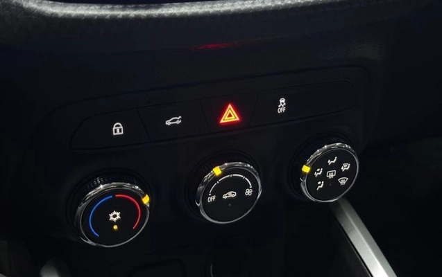 imagem-https://www.socarrao.com.br/sc-vehicle-images-prod/4462951/1793136708564-8303326_12_B_d4a8d295a5.jpeg