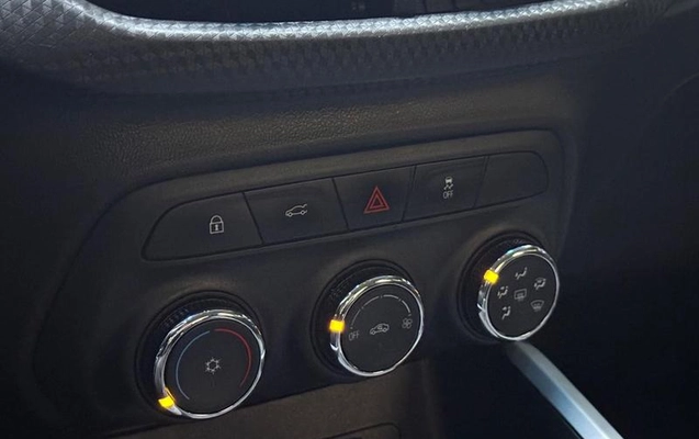imagem-https://www.socarrao.com.br/sc-vehicle-images-prod/4462953/1793136744572-8600971_15_B_640ab4ac8e.jpeg