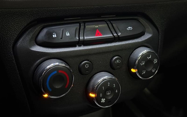 imagem-https://www.socarrao.com.br/sc-vehicle-images-prod/4462965/1793136948217-8541437_15_B_1b0af636a5.jpeg