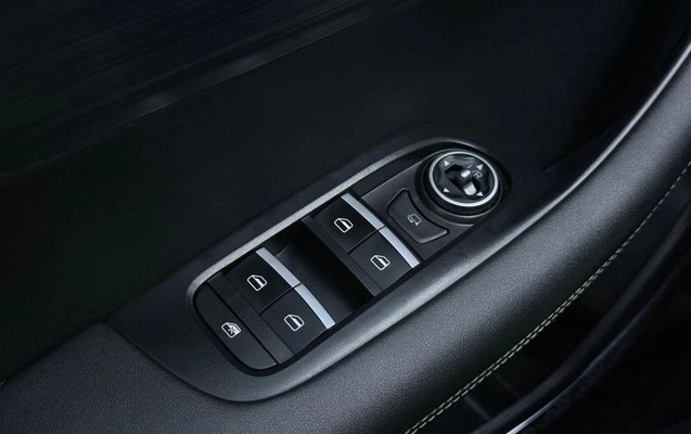 imagem-https://www.socarrao.com.br/sc-vehicle-images-prod/4462985/1793137082543-8595881_19_B_26ac50fd59.jpeg