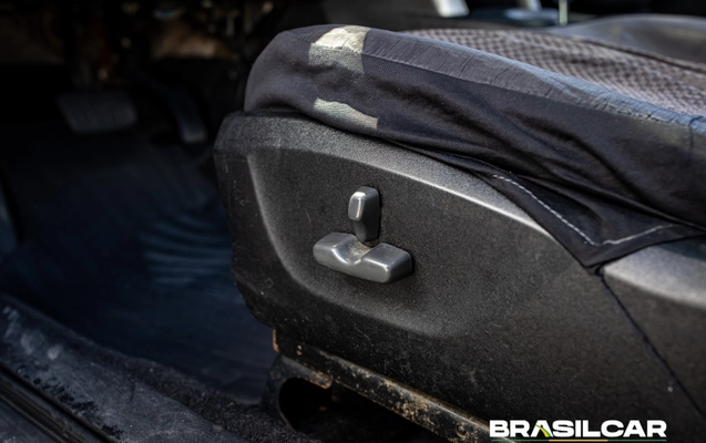 imagem-https://www.socarrao.com.br/sc-vehicle-images-prod/4463007/1793137194716-003_16d5e885b12172641c5e9f0b84d1d8e2.jpg