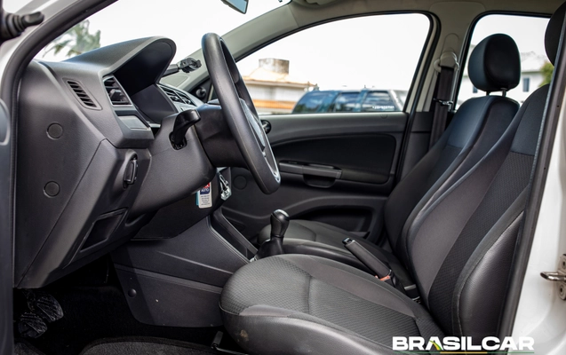 imagem-https://www.socarrao.com.br/sc-vehicle-images-prod/4463039/1793137495826-003_5bd6f643b756f603b2a3cc45980558c0.jpg
