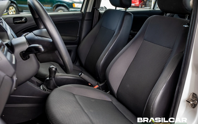 imagem-https://www.socarrao.com.br/sc-vehicle-images-prod/4463039/1793137495827-003_90e456cc75c5660013e9edd5689eb800.jpg