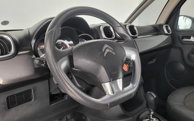 imagem-https://www.socarrao.com.br/sc-vehicle-images-prod/4463897/1793146103435-003_9e24fb56b0b290d1989a705b6c4c415e.jpg