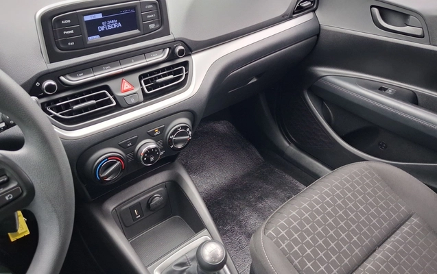 imagem-https://www.socarrao.com.br/sc-vehicle-images-prod/4465451/1793160454151-1_014927.jpg