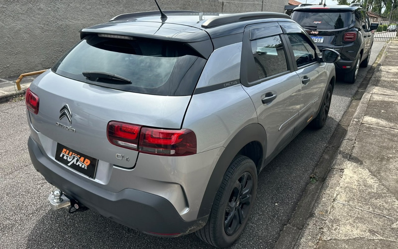 imagem-https://www.socarrao.com.br/sc-vehicle-images-prod/4468207/1793189939070-V2hhdHNBcHAgSW1hZ2UgMjAyNi0xMC0yNyBhdCAxNy4zNi40MCAoMSkuanBlZw.jpeg
