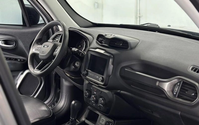 imagem-https://www.socarrao.com.br/sc-vehicle-images-prod/4468320/1793190429143-8611578_7_B_3911a73694.jpeg