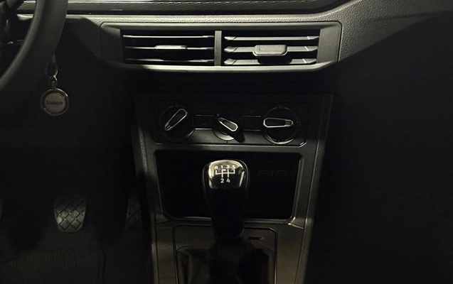 imagem-https://www.socarrao.com.br/sc-vehicle-images-prod/4468652/1793192633922-6a9c3c0baa711837780905.jpeg