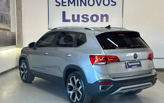 imagem-https://www.socarrao.com.br/sc-vehicle-images-prod/4468658/1793192668350-6a32e8bd47063588291411.jpeg