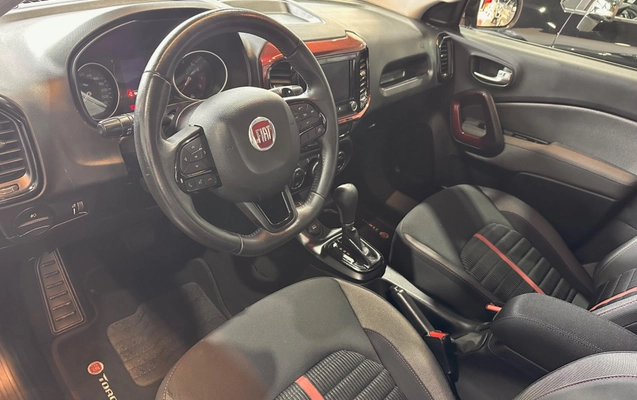 imagem-https://www.socarrao.com.br/sc-vehicle-images-prod/4468737/1793193190499-5d220235-9b22-40ec-b610-c7c0f6398a26.jpg
