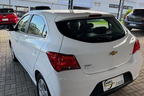 imagem-https://www.socarrao.com.br/sc-vehicle-images-prod/4468799/1793193743863-8611535_15_B_c597260877.jpeg