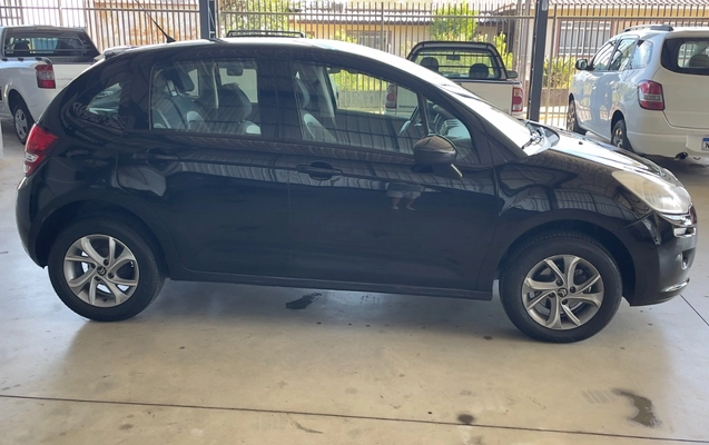 imagem-https://www.socarrao.com.br/sc-vehicle-images-prod/4468820/1793193853200-SU1HXzE3NjkuSlBFRw.JPEG