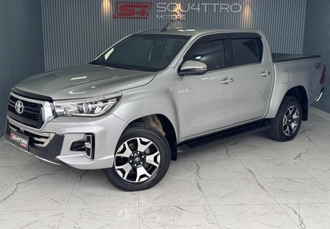 Toyota Hilux 4x2 2.8 Diesel 2020 Prata — foto 1 de 3