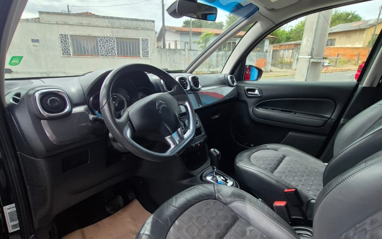 imagem-https://www.socarrao.com.br/sc-vehicle-images-prod/4469032/1793195258540-V2hhdHNBcHAgSW1hZ2UgMjAyNi0xMC0yOCBhdCAxMC4xNC4zMCAoMSkuanBlZw.jpeg
