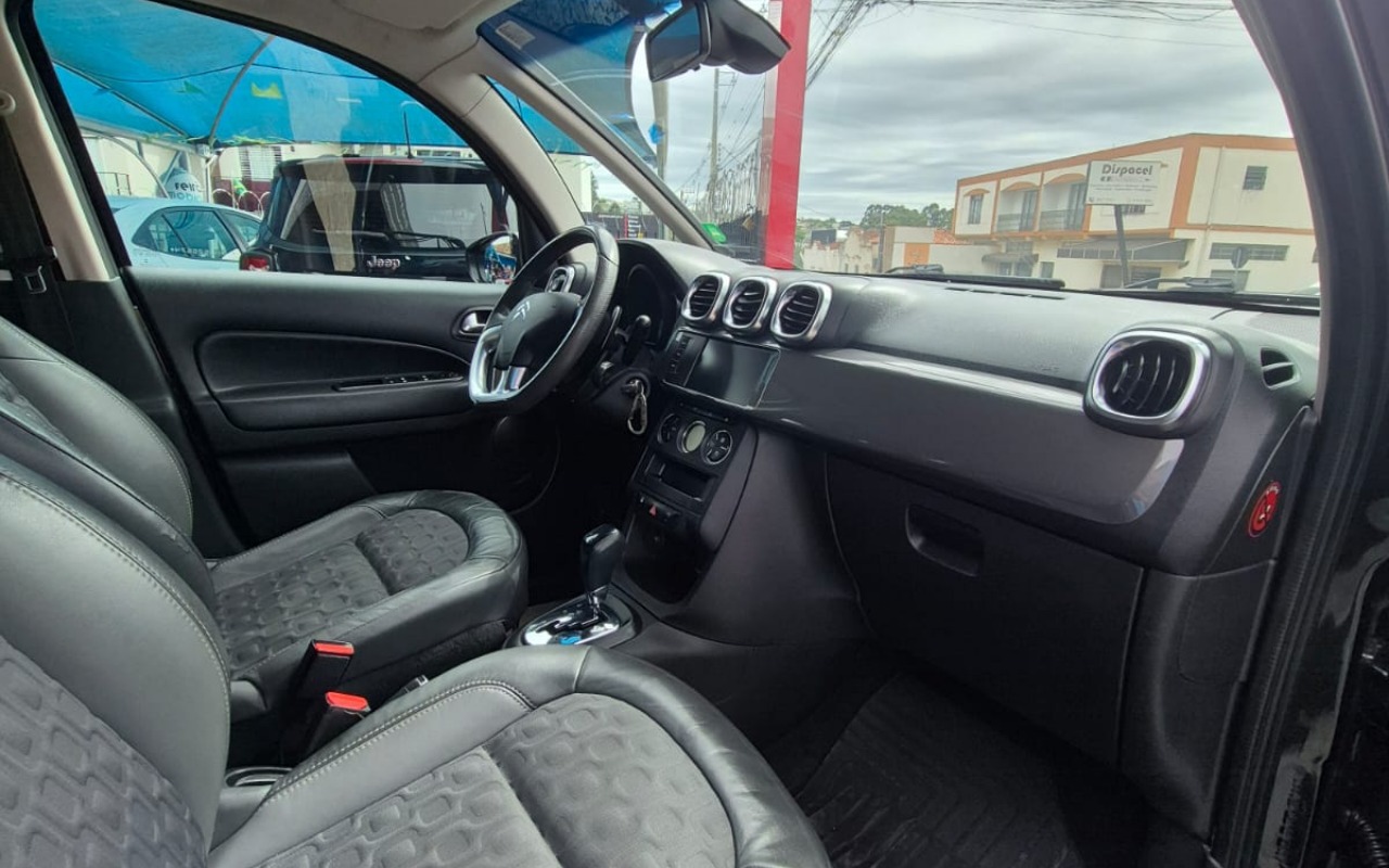 imagem-https://www.socarrao.com.br/sc-vehicle-images-prod/4469032/1793195258827-V2hhdHNBcHAgSW1hZ2UgMjAyNi0xMC0yOCBhdCAxMC4xNC4zMCAoNCkuanBlZw.jpeg
