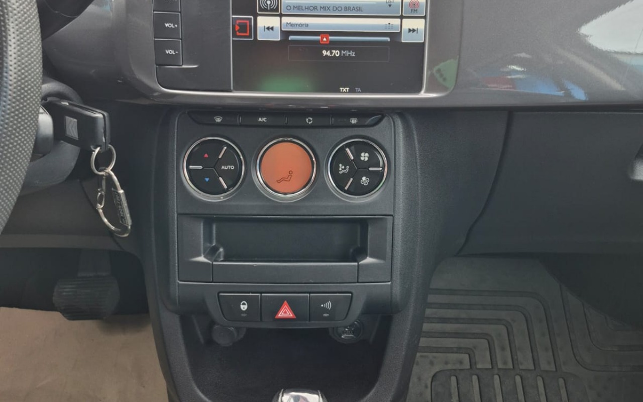 imagem-https://www.socarrao.com.br/sc-vehicle-images-prod/4469032/1793195258959-V2hhdHNBcHAgSW1hZ2UgMjAyNi0xMC0yOCBhdCAxMC4xNC4zMSAoMSkuanBlZw.jpeg