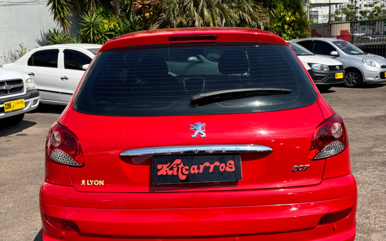 imagem-https://www.socarrao.com.br/sc-vehicle-images-prod/4469106/1793195645715-SU1HXzg0ODMuanBlZw.jpeg