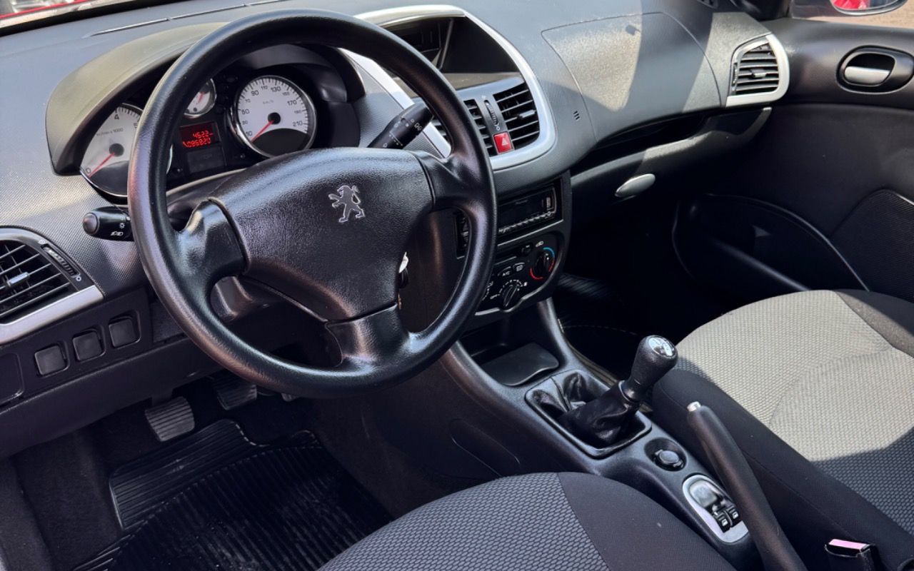 imagem-https://www.socarrao.com.br/sc-vehicle-images-prod/4469106/1793195646095-SU1HXzg0NzQuanBlZw.jpeg